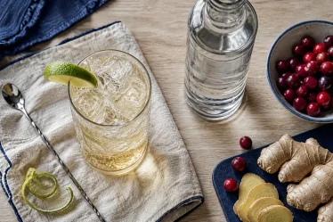 cocktail à base de vodka, Moscow Mule au ginger beer, glaçons et citron vert