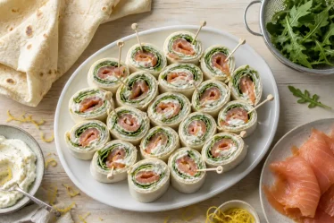 Mini-wraps apéro à lavance sur table, avec galettes et saumon
